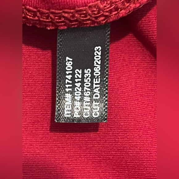 Torrid Active Women's Beautiful Deep Red Leggings with Pockets Size 3 / 3X - Picture 8 of 15